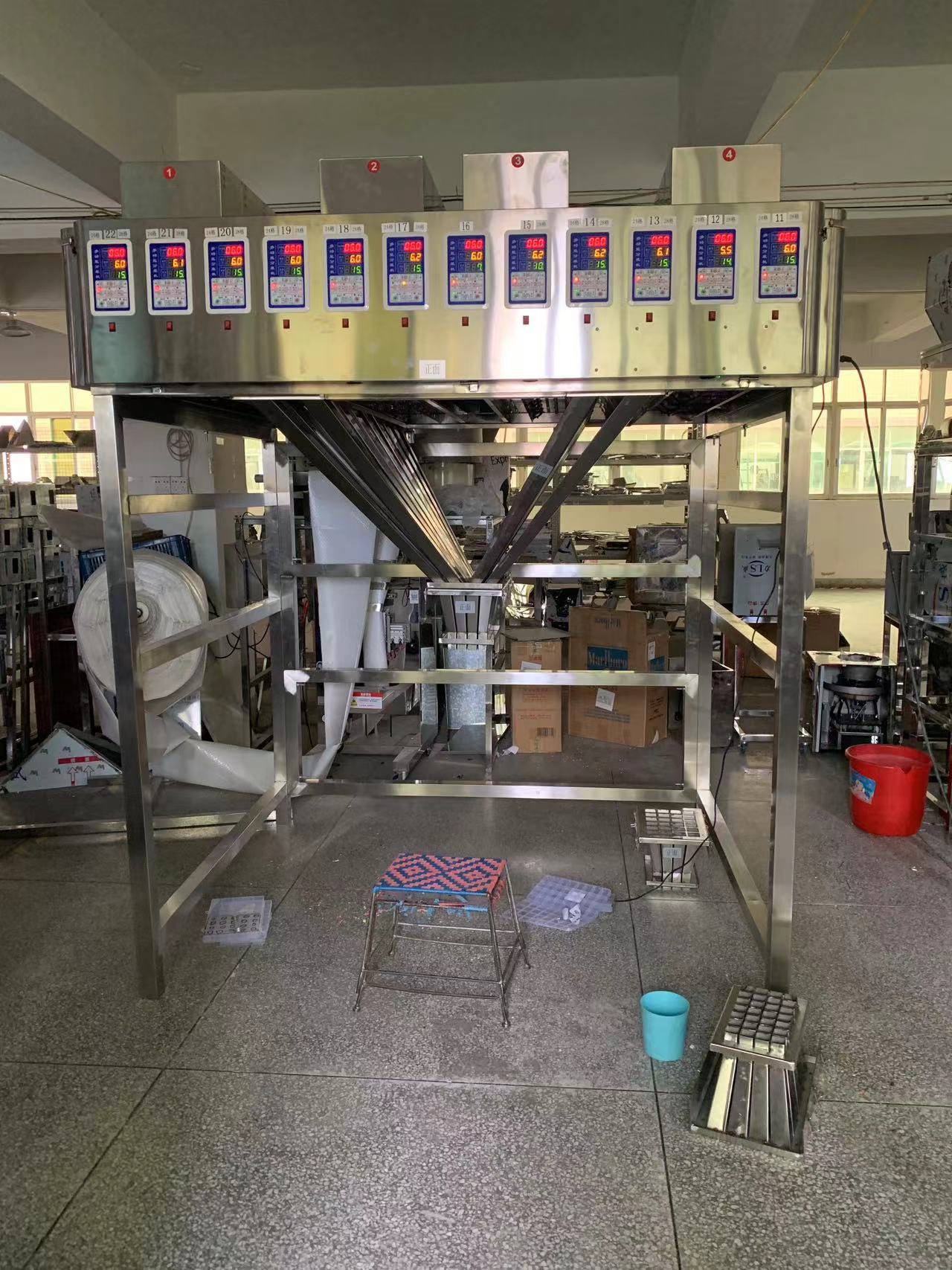 28頭軟陶片自動分裝機(jī) 多頭稱重分裝設(shè)備價格