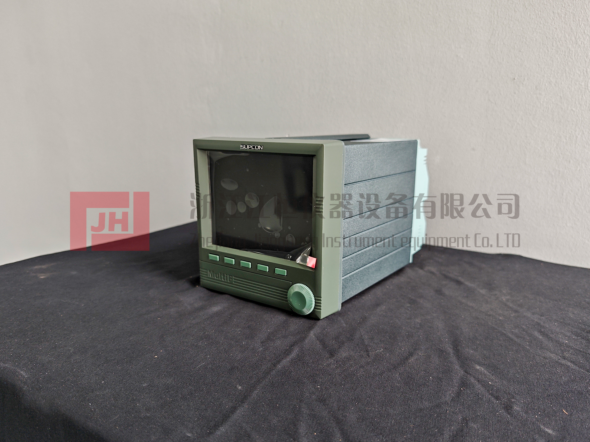 AR4006A0R00PI0PW0M0C0E0SUFL0-VAC-SCH-3.jpg